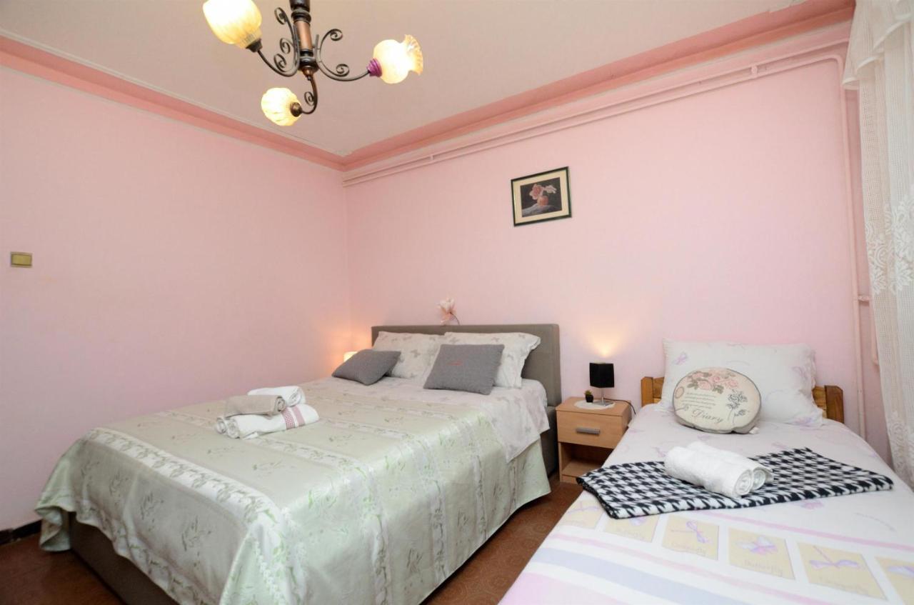 Apartments Medelin โรวีน ภายนอก รูปภาพ